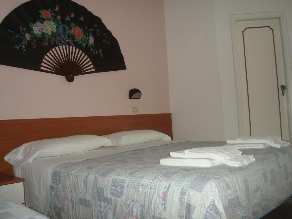 Hotel Arena Cattolica Habitación foto